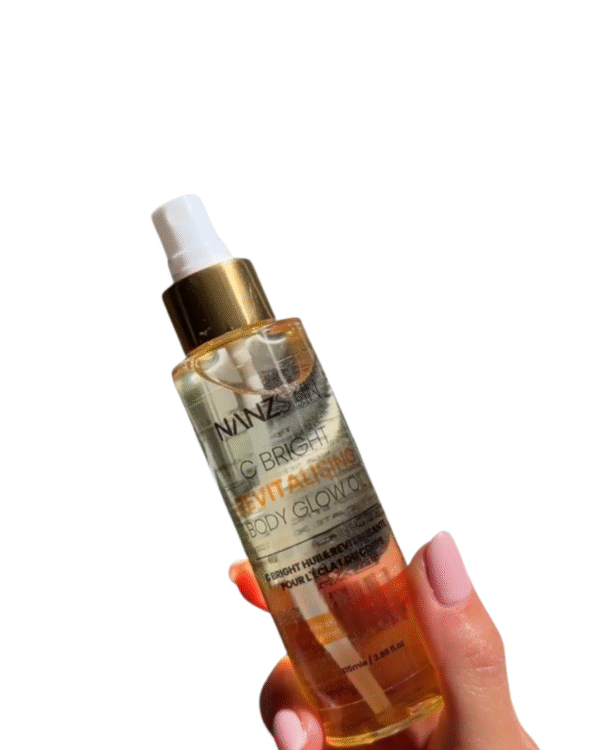 NANZSKIN C Bright Revitalising Body Glow Oil effortlessly absorbs into the skin, locking in hydration and leaving a soft, smooth, and luminous finish. It is ideal for achieving a healthy, even-toned glow without greasiness.