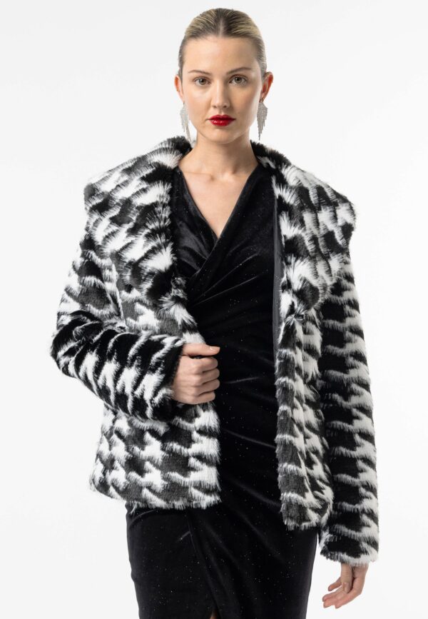 The Luxe Haven Faux Fur Coat - Image 2