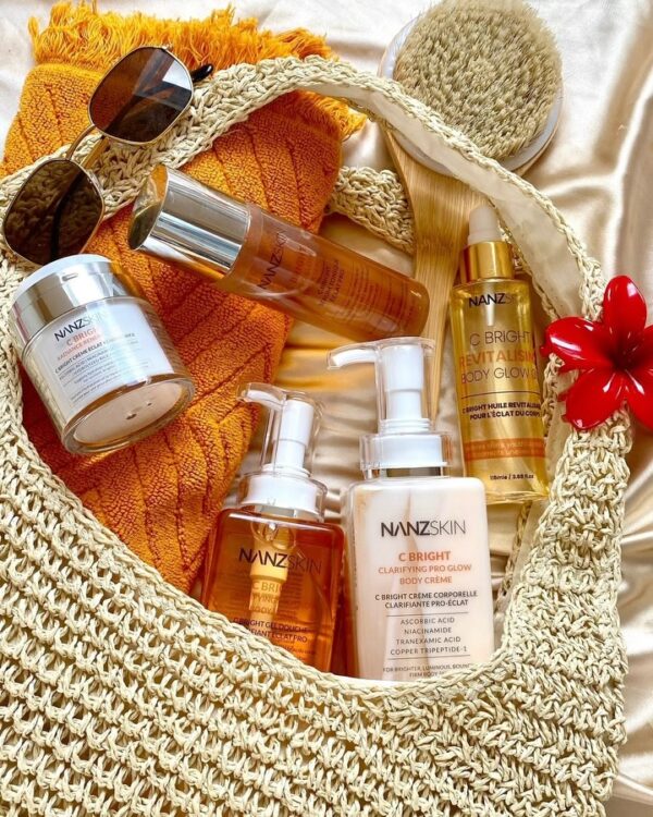 C BRIGHT BUNDLE. 1 WEEK TO BRIGHTER RADIANT SKIN (FACE / BODY) - Image 2
